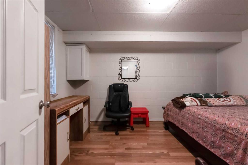 244 Cassino Street S