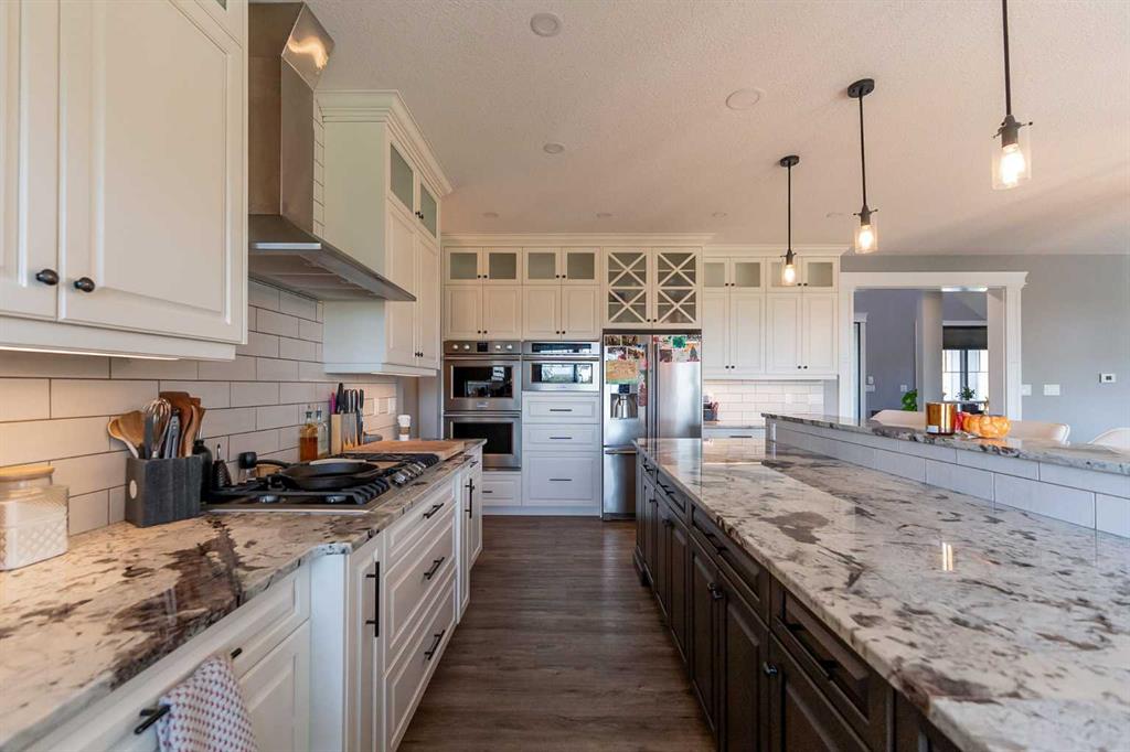 105 Whitetail Place W