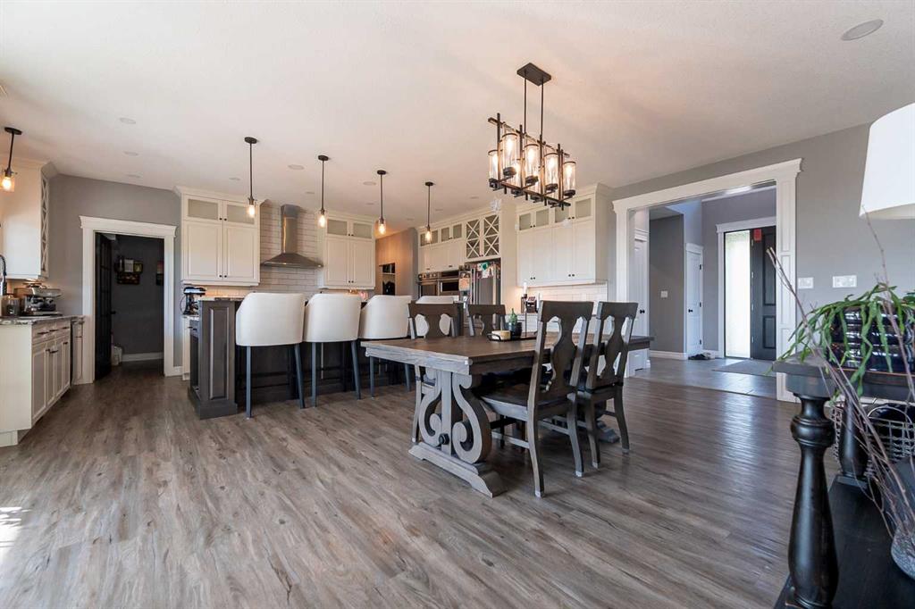 105 Whitetail Place W