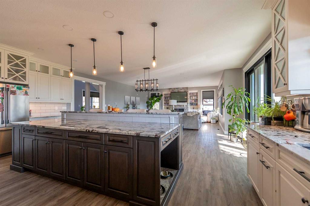 105 Whitetail Place W