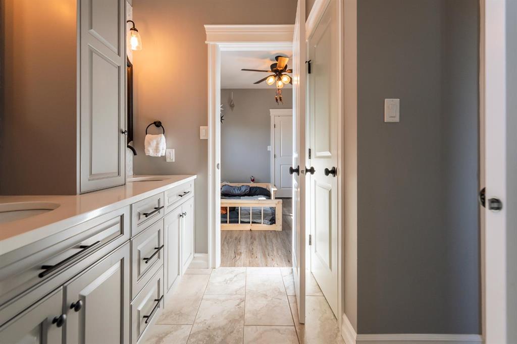 105 Whitetail Place W