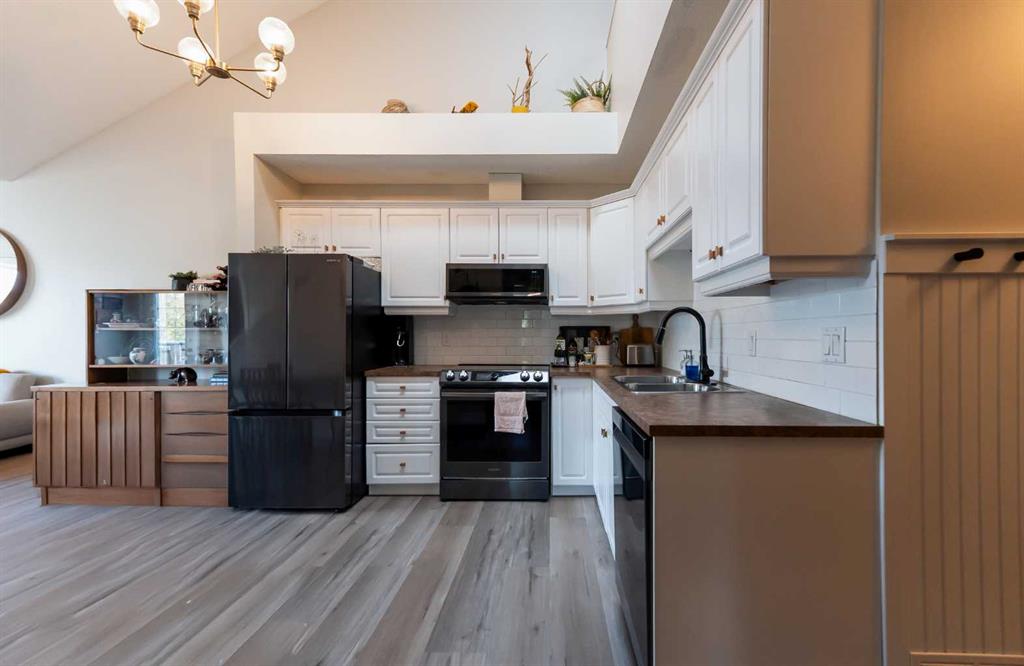 6148 Bowness Road NW Unit: 303