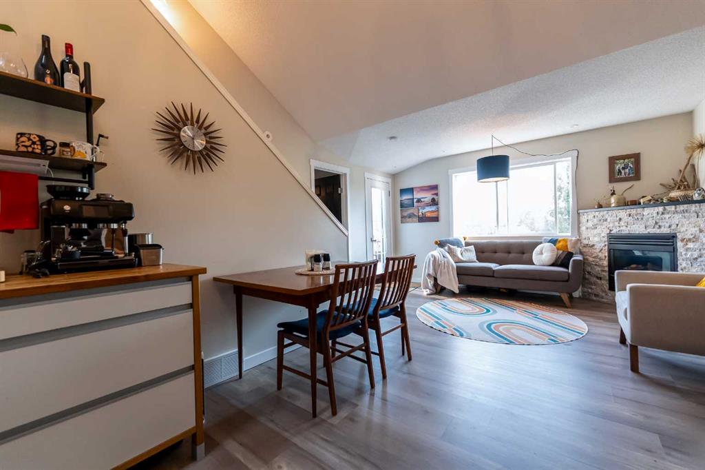 6148 Bowness Road NW Unit: 303