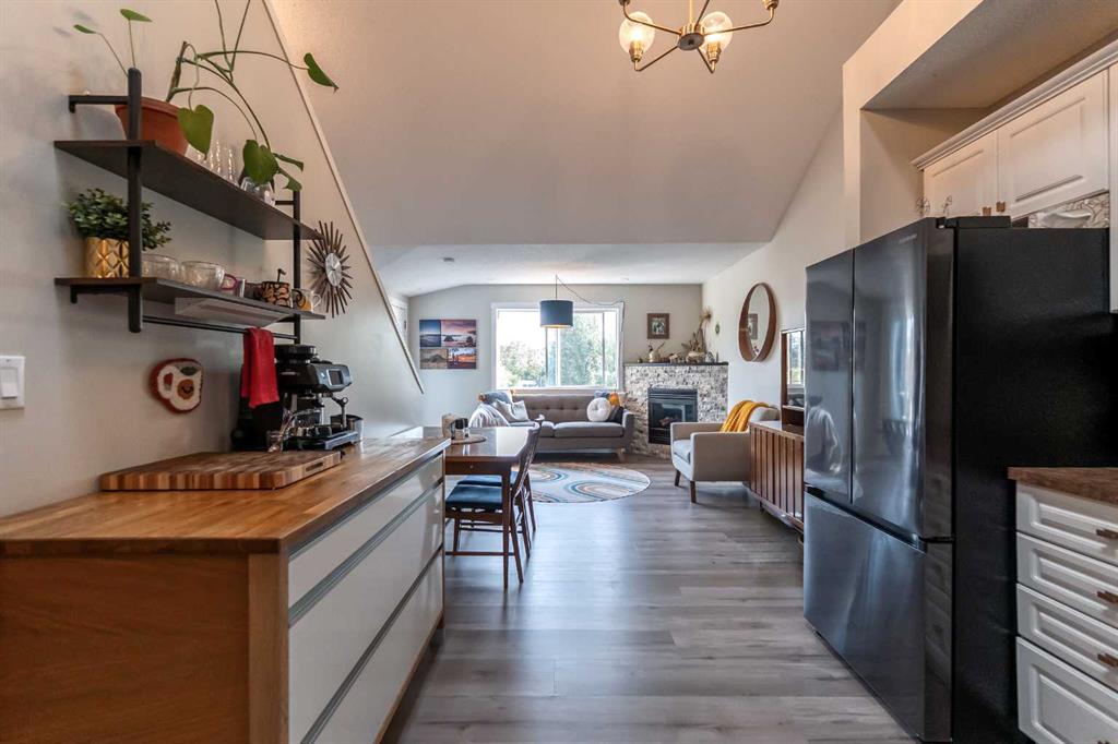 6148 Bowness Road NW Unit: 303