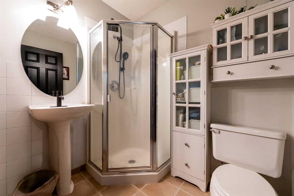 6148 Bowness Road NW Unit: 303