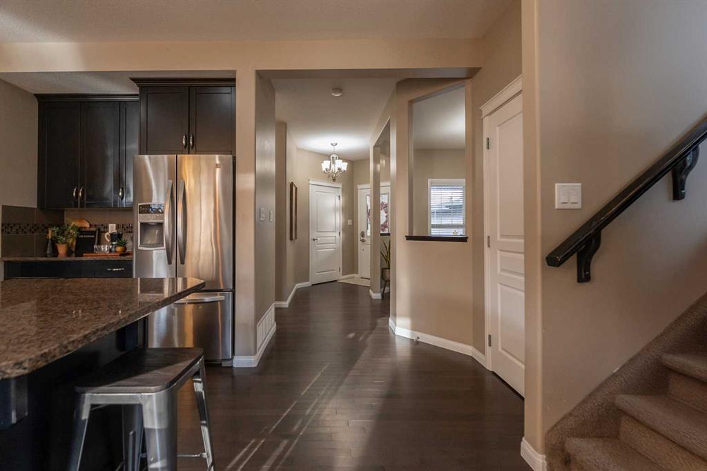 733 Twinriver Loop W