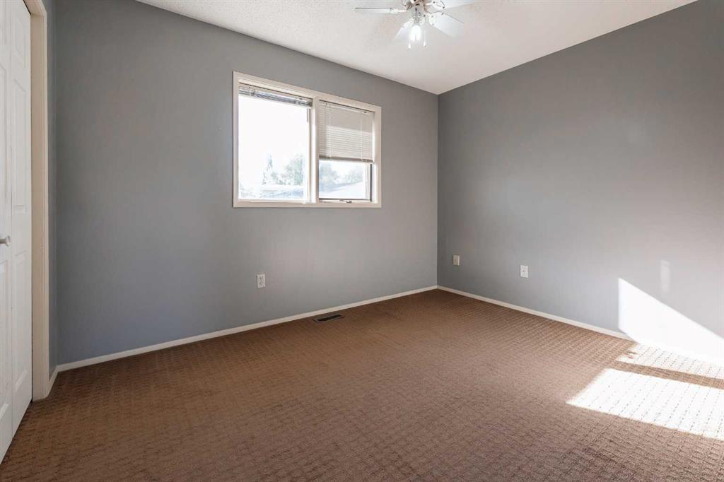 897 Red Crow Boulevard W