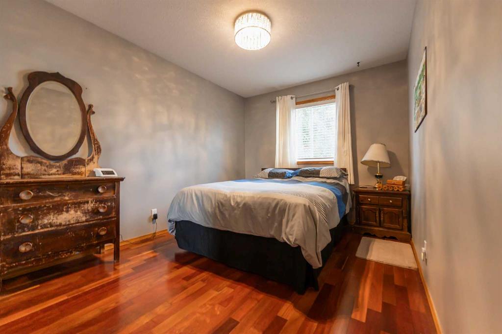 320 Strathaven Drive