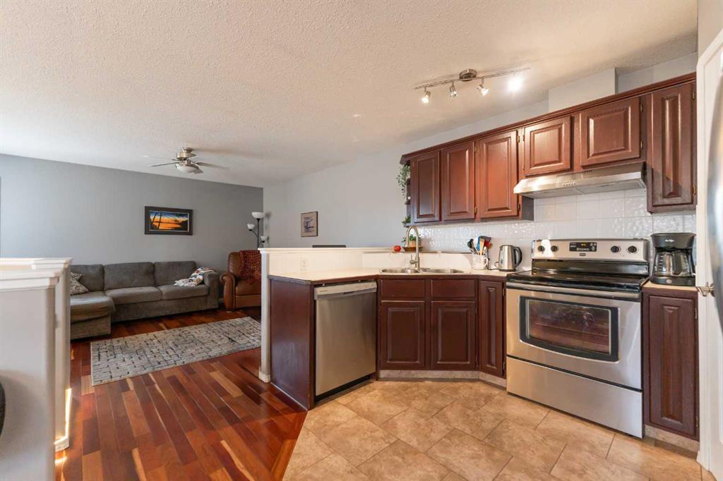 320 Strathaven Drive