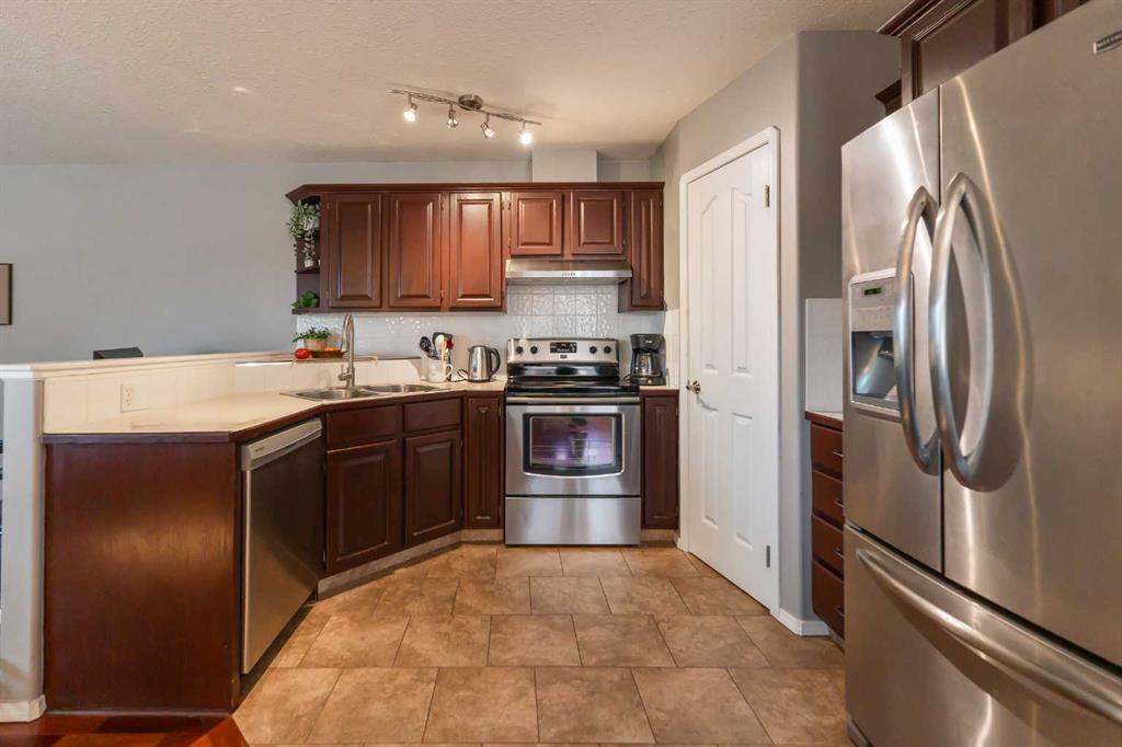 320 Strathaven Drive