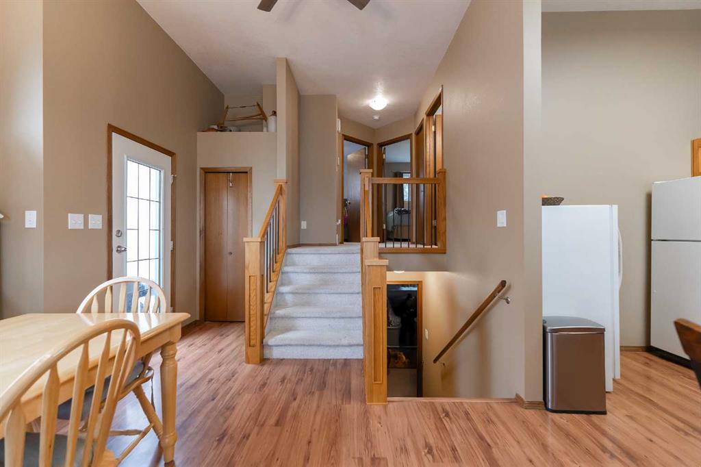 207 Mt Crandell Crescent W