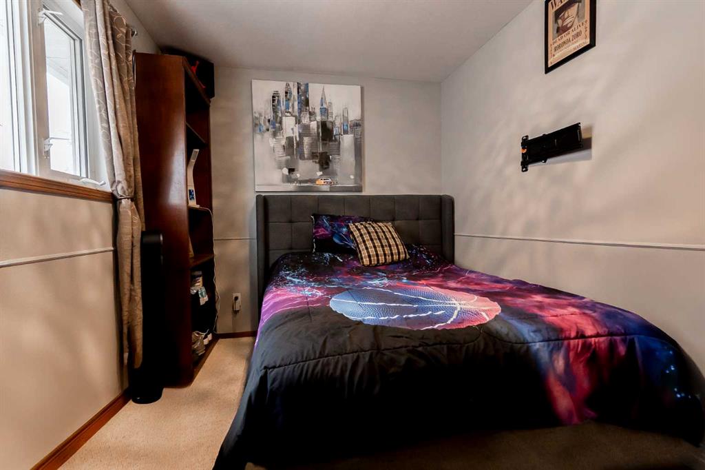 207 Mt Crandell Crescent W