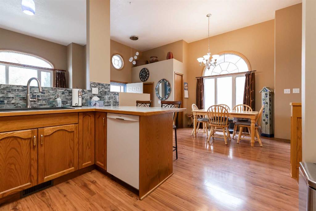 207 Mt Crandell Crescent W