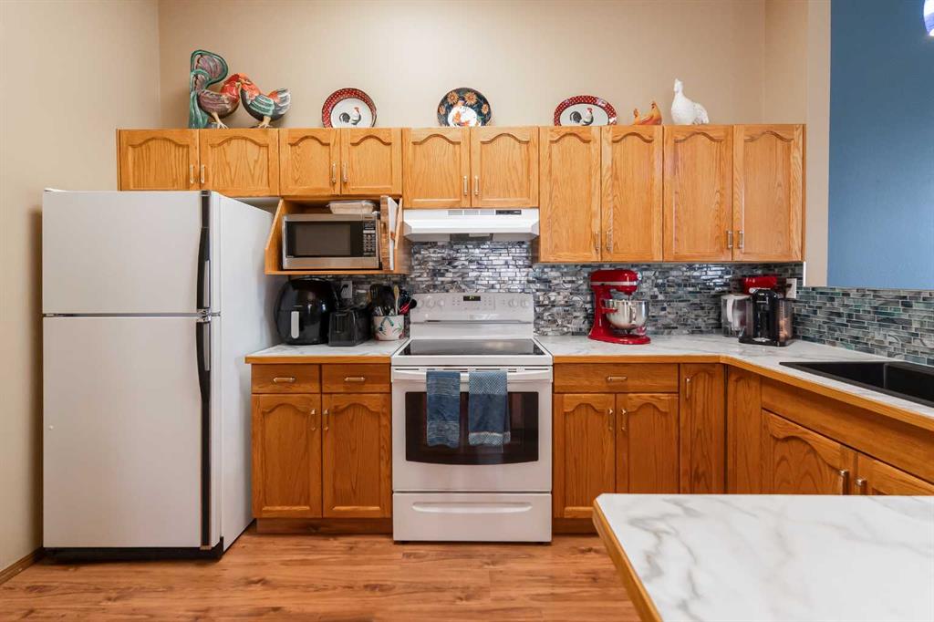 207 Mt Crandell Crescent W