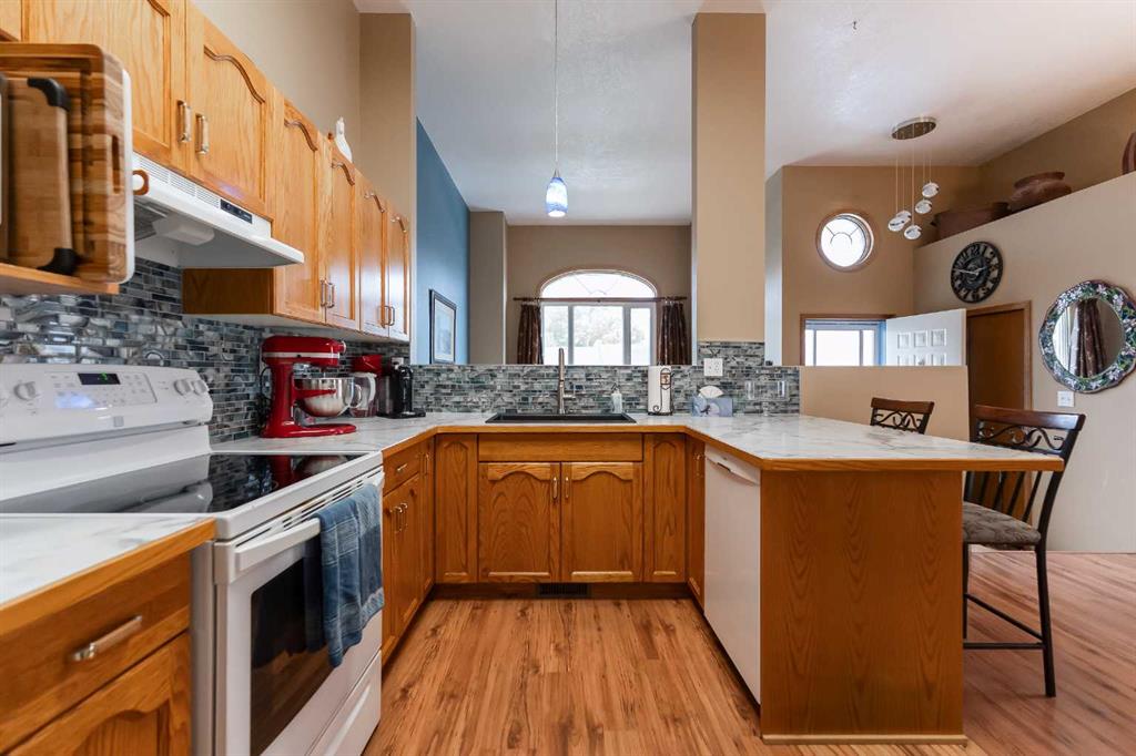 207 Mt Crandell Crescent W