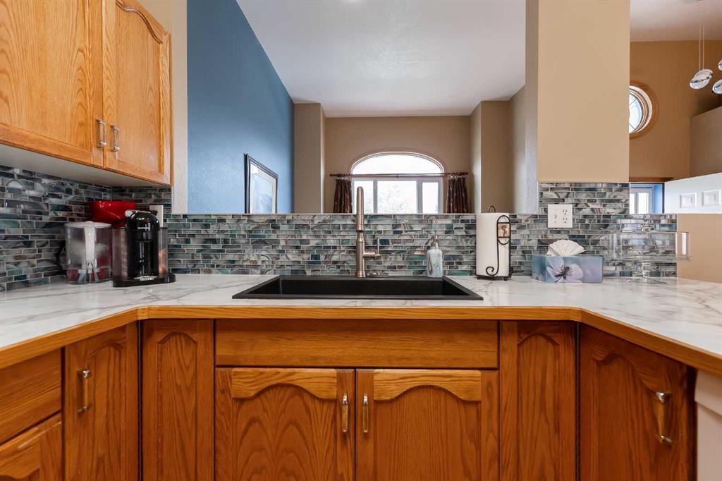 207 Mt Crandell Crescent W