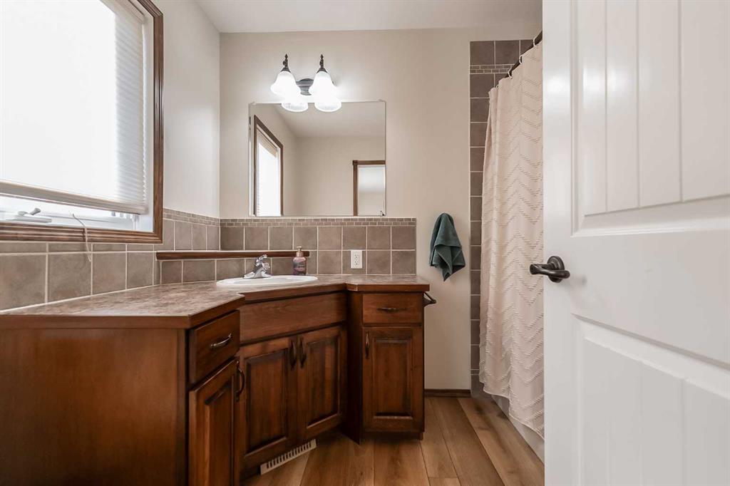 749 Northridge Street