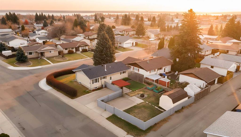 138 Greenview Close N