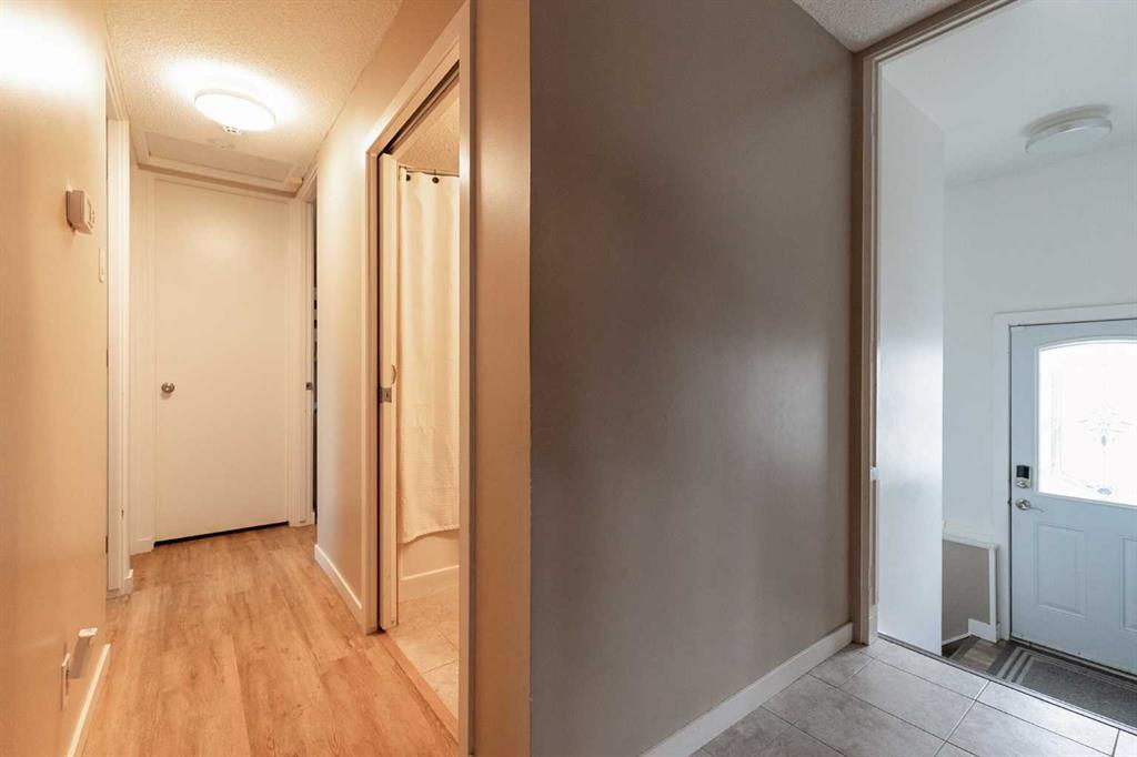 138 Greenview Close N