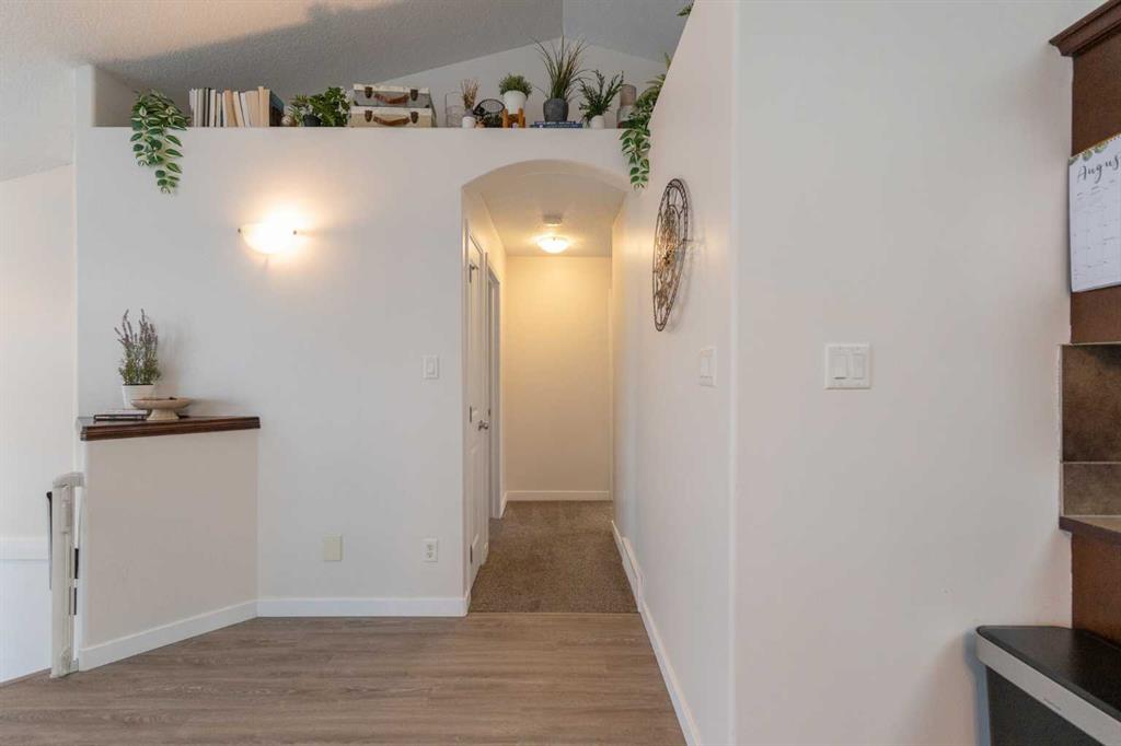 148 Coalbanks Boulevard W