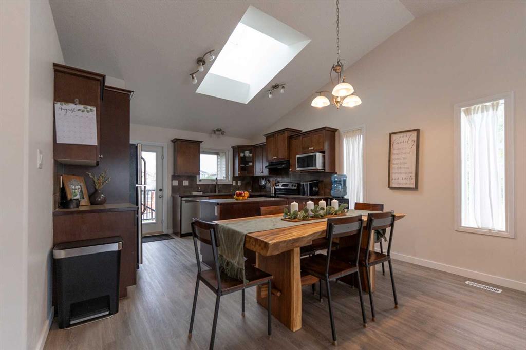 148 Coalbanks Boulevard W