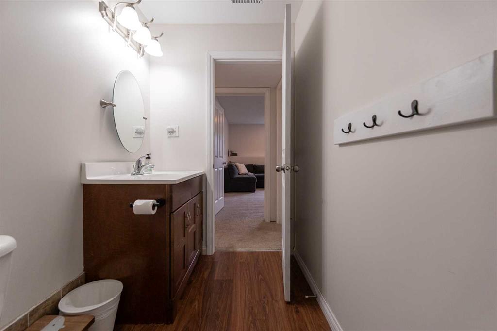 148 Coalbanks Boulevard W