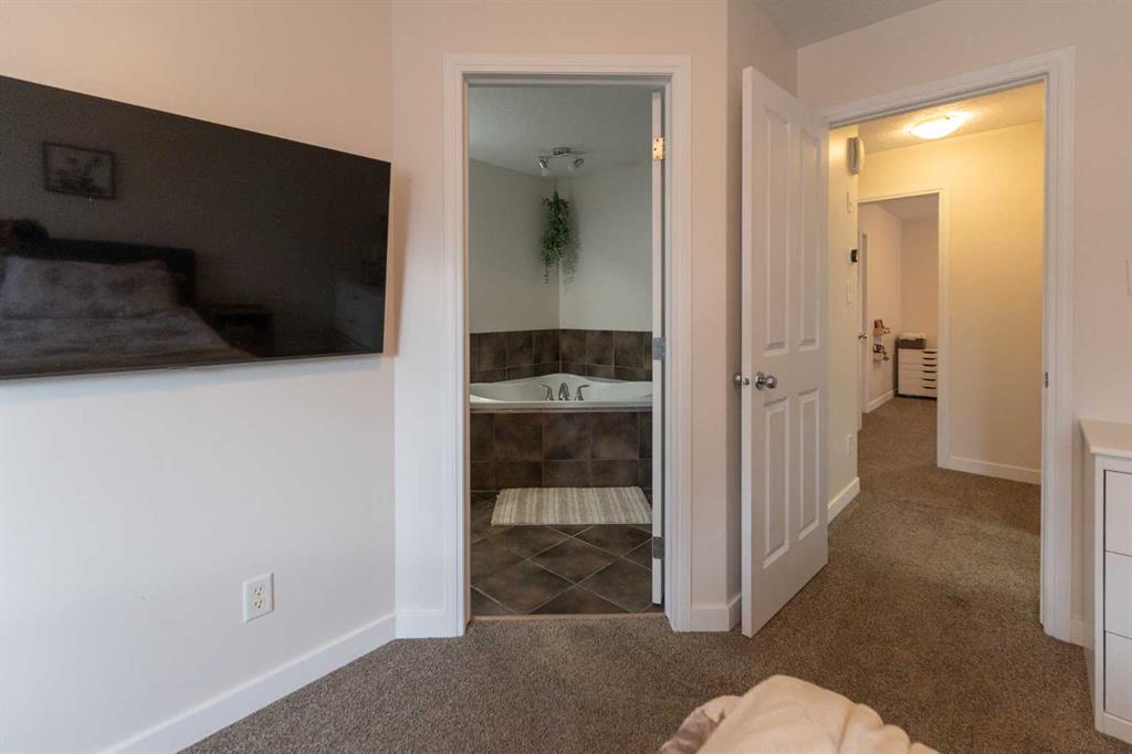 148 Coalbanks Boulevard W