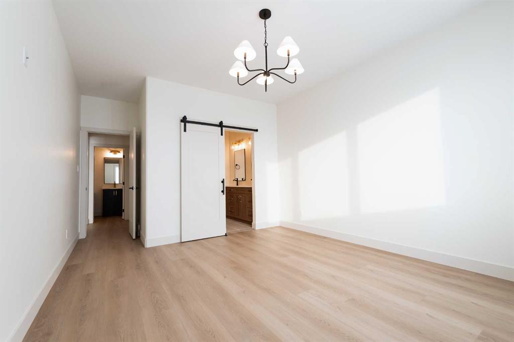 639 Sixmile Crescent S