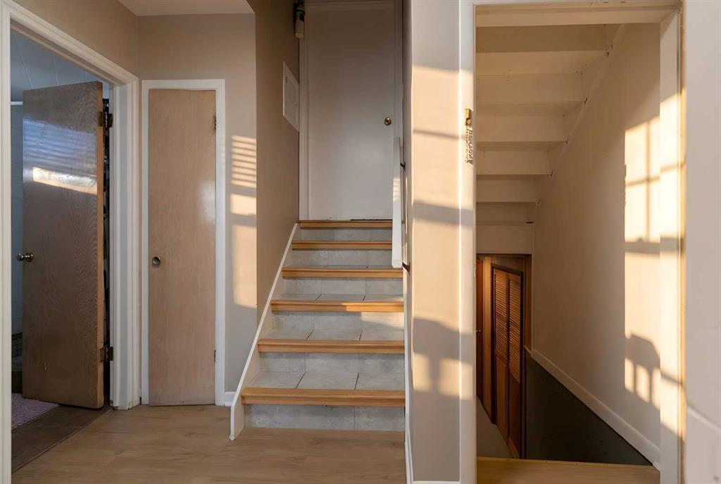 1020 Fern Crescent S