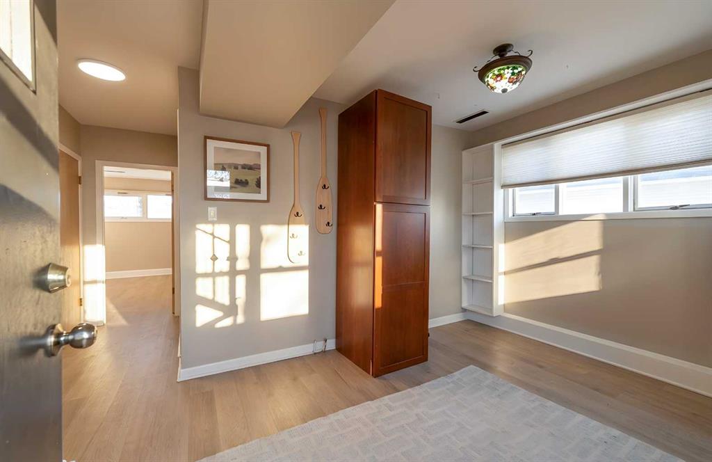 1020 Fern Crescent S