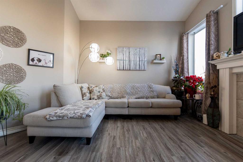 65 Heritage Circle W