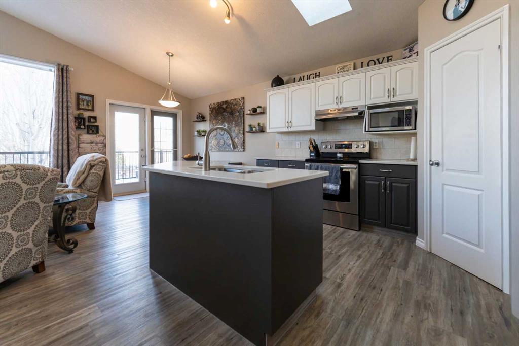 65 Heritage Circle W