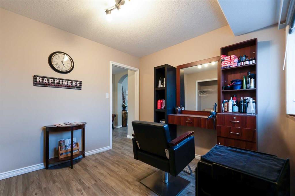 65 Heritage Circle W