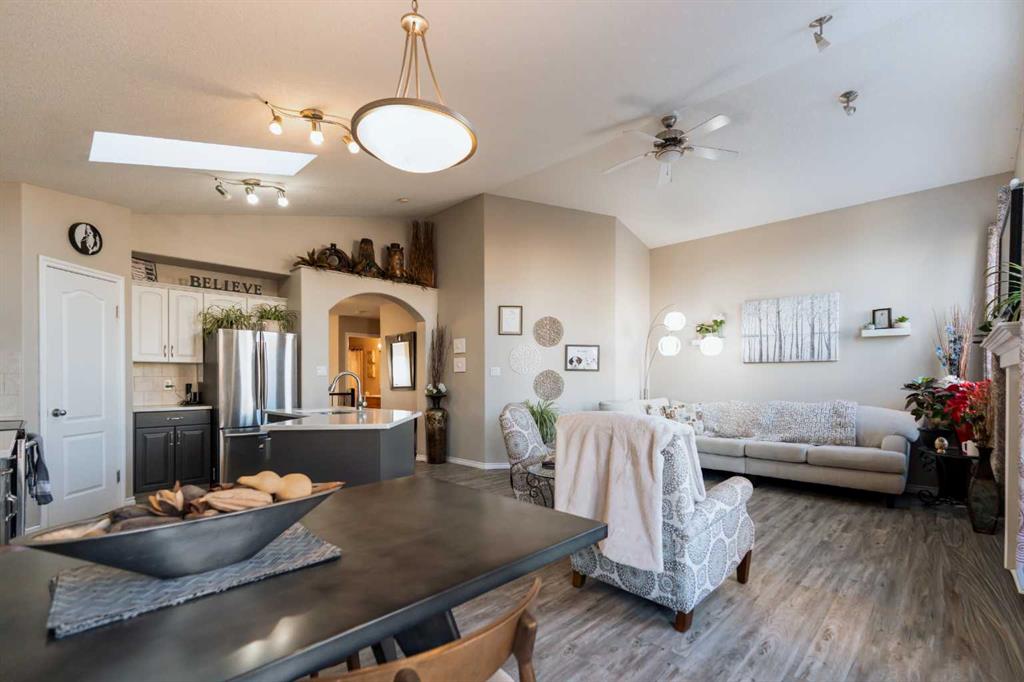 65 Heritage Circle W