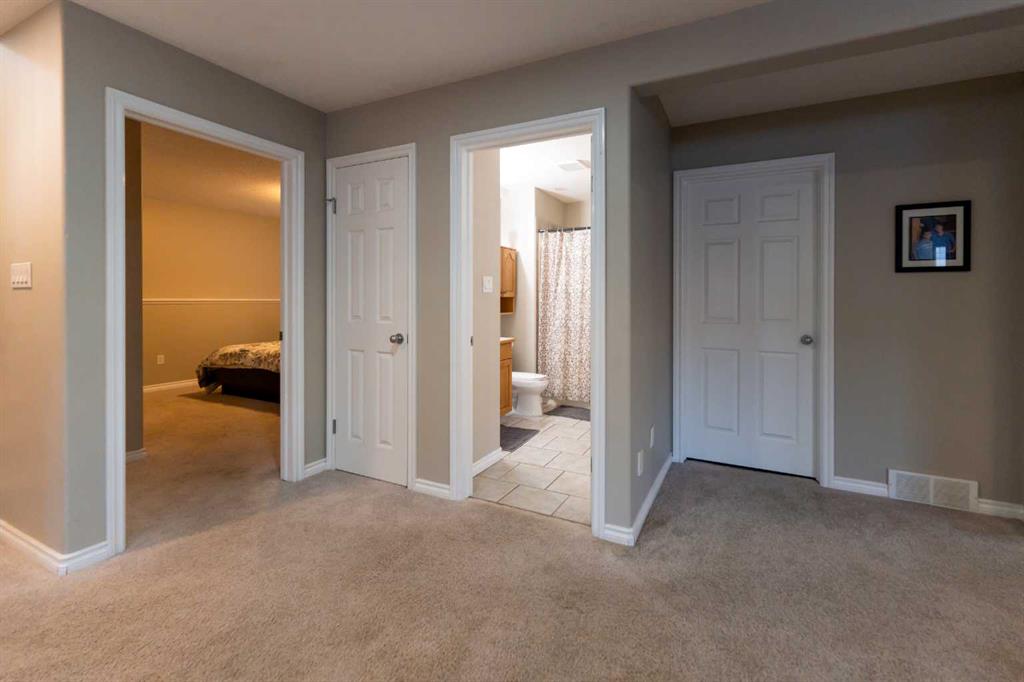 65 Heritage Circle W