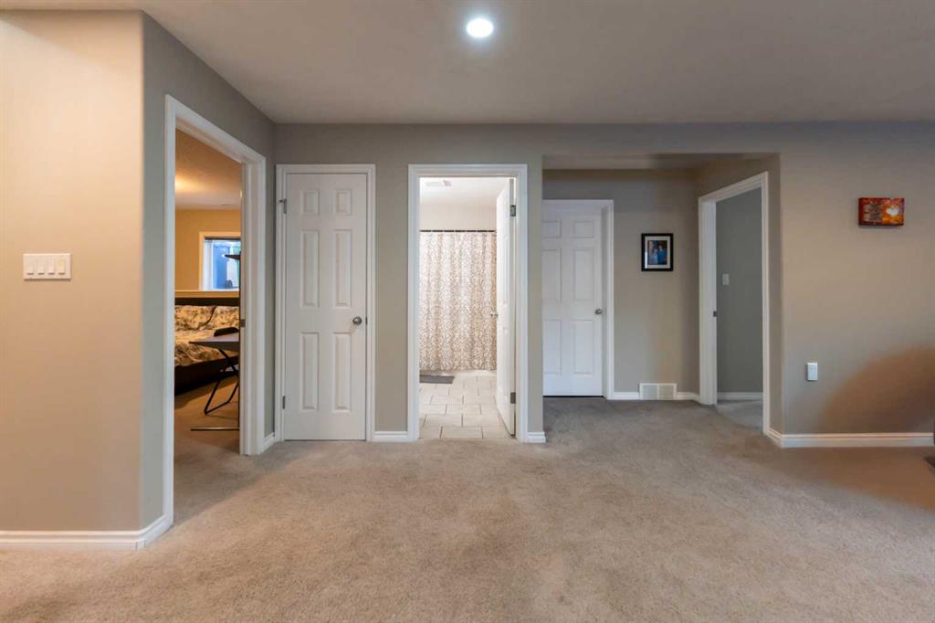 65 Heritage Circle W