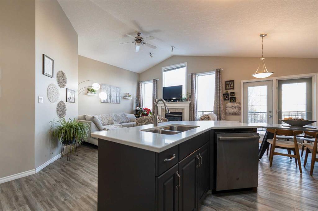 65 Heritage Circle W