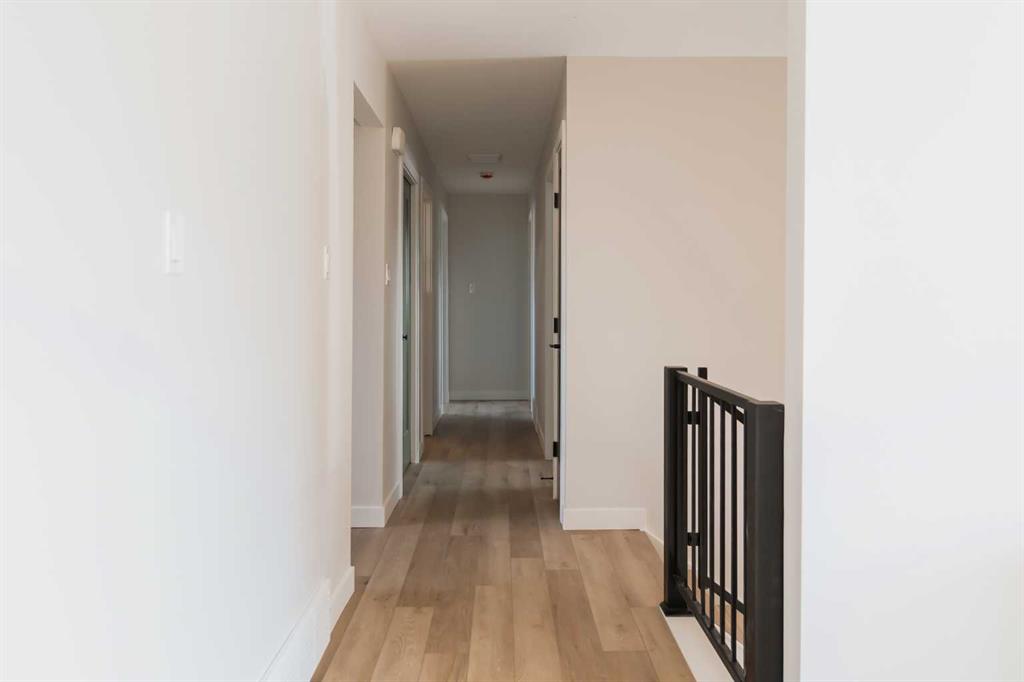 86 Carleton Place W