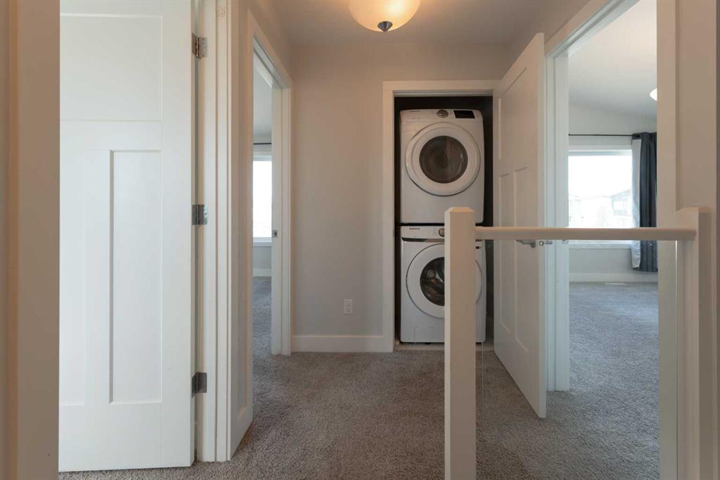 201 Grassland Boulevard W