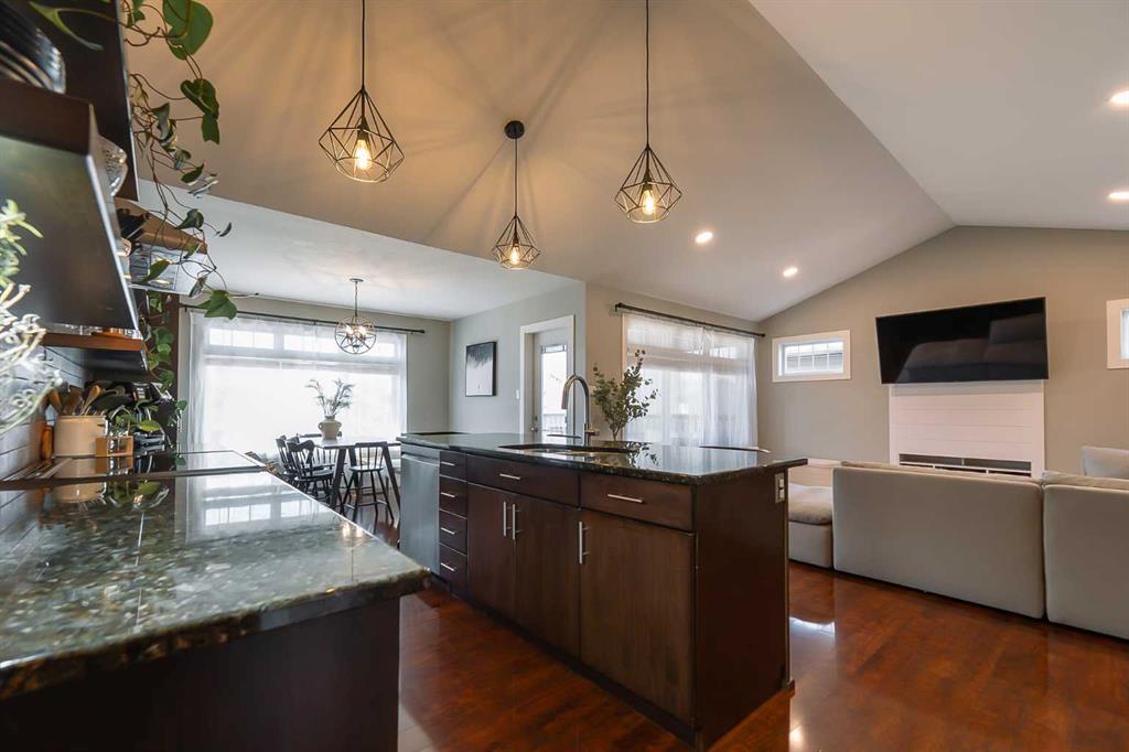 2247 Cottonwood Drive