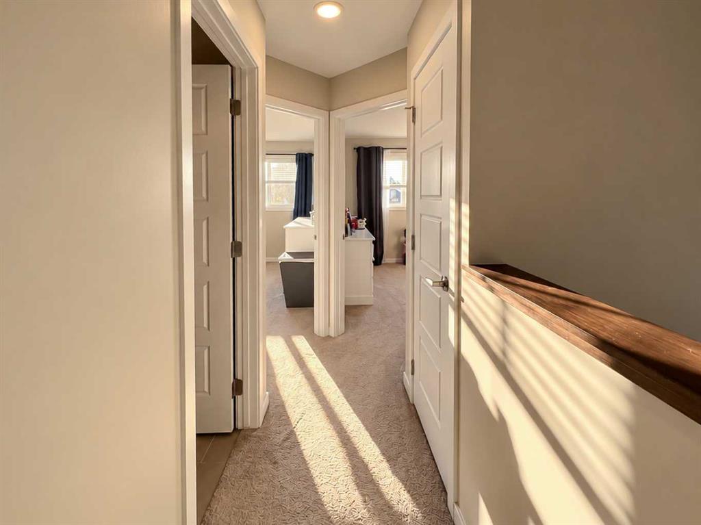 221 Lasalle Terrace W