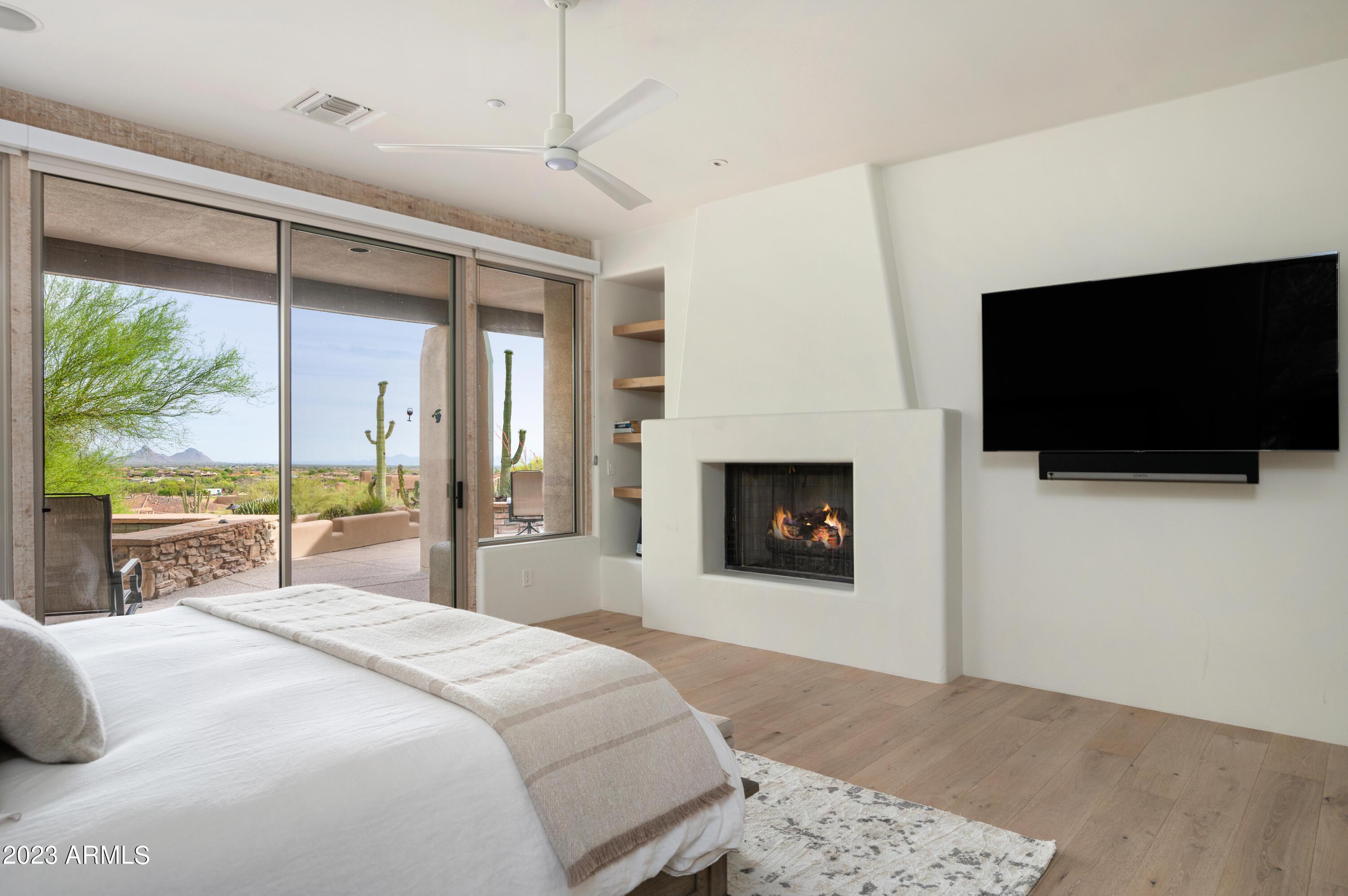 9921 E LOOKOUT MOUNTAIN Drive