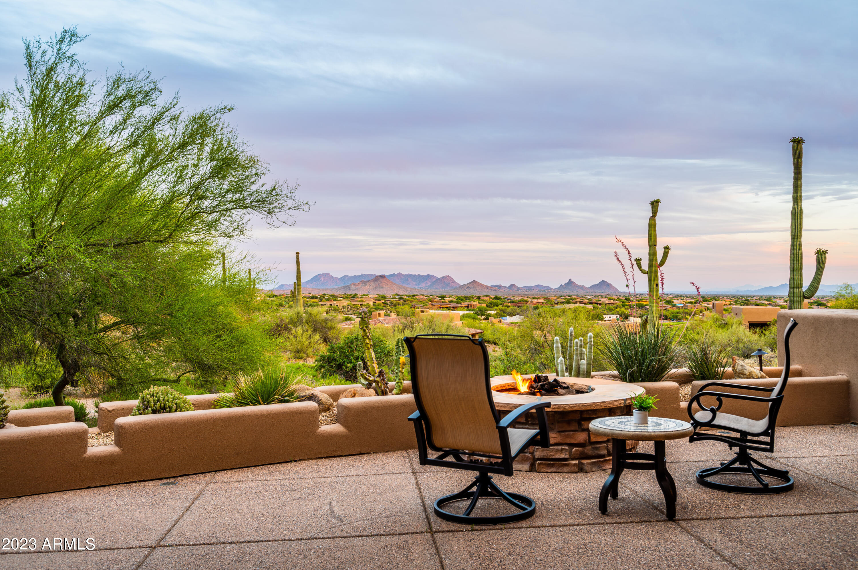 9921 E LOOKOUT MOUNTAIN Drive