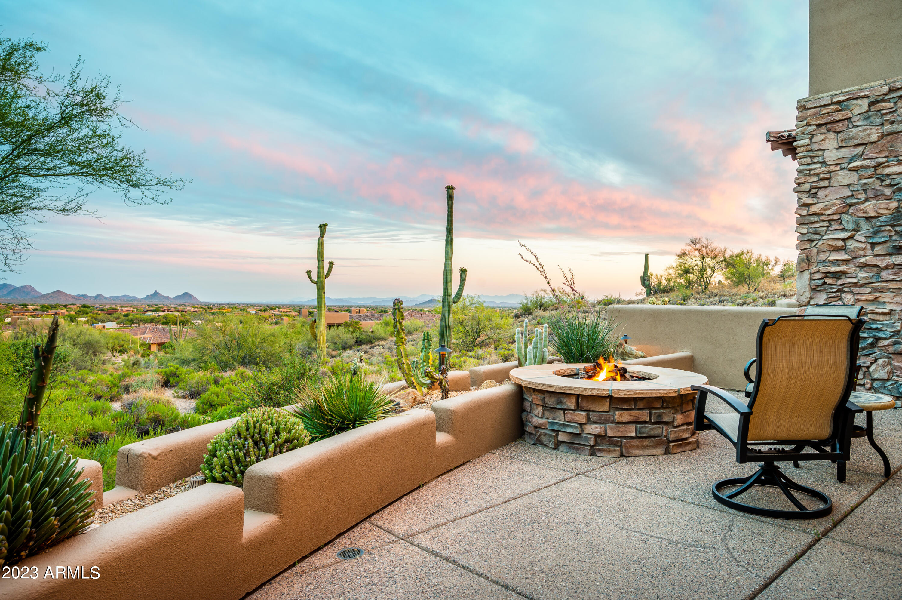 9921 E LOOKOUT MOUNTAIN Drive