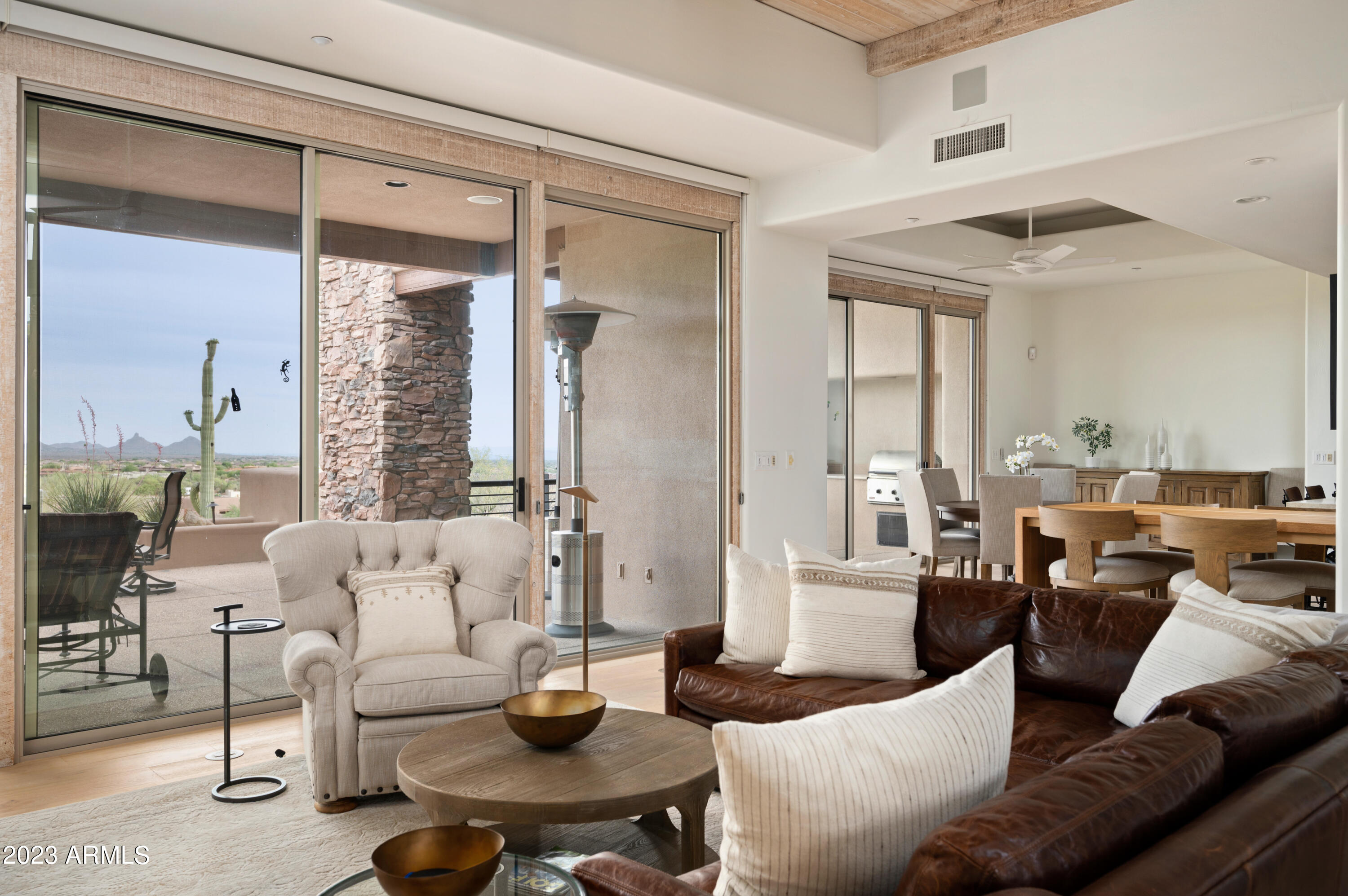 9921 E LOOKOUT MOUNTAIN Drive