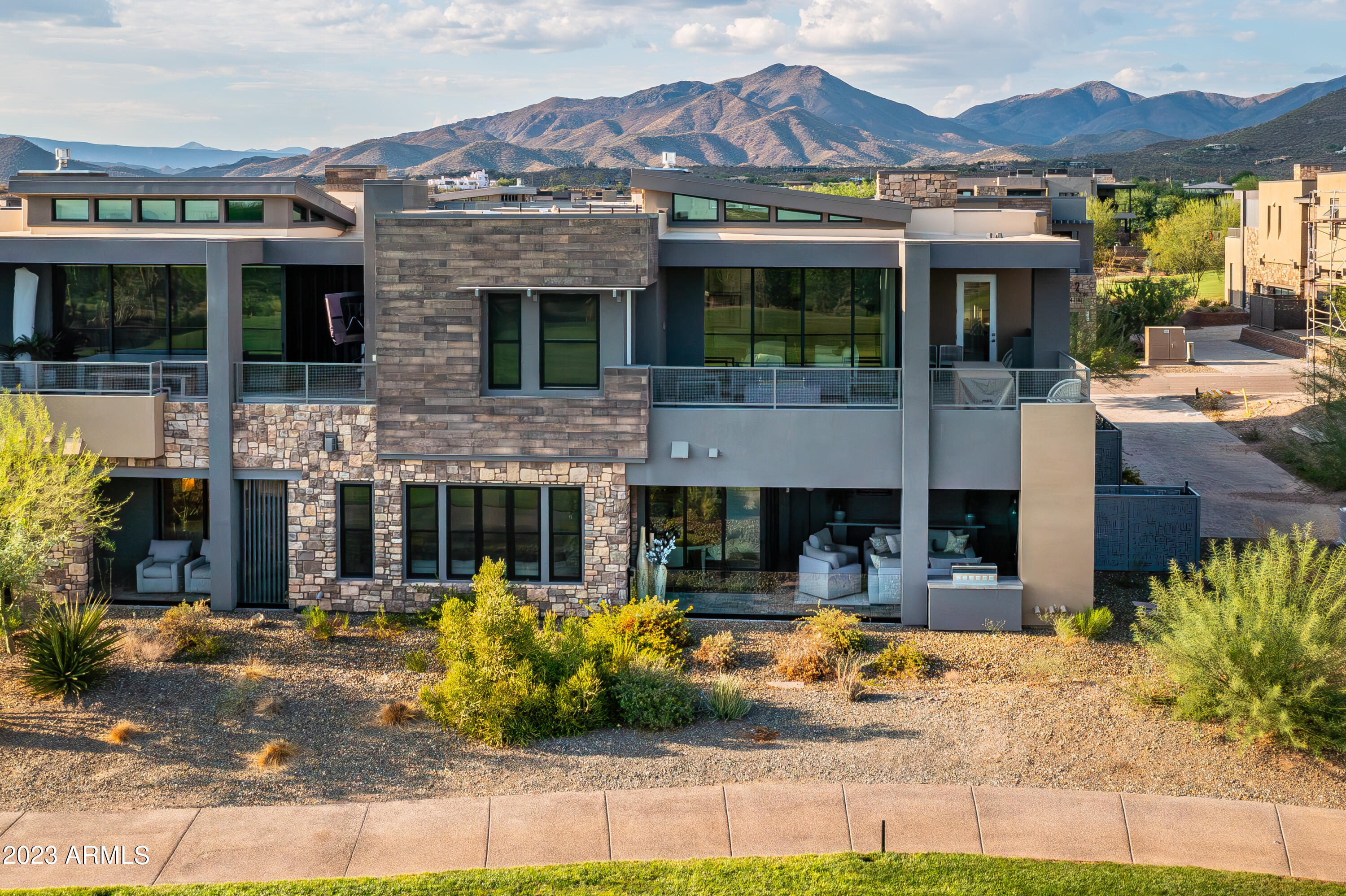 37200 N CAVE CREEK Road Unit: 1122