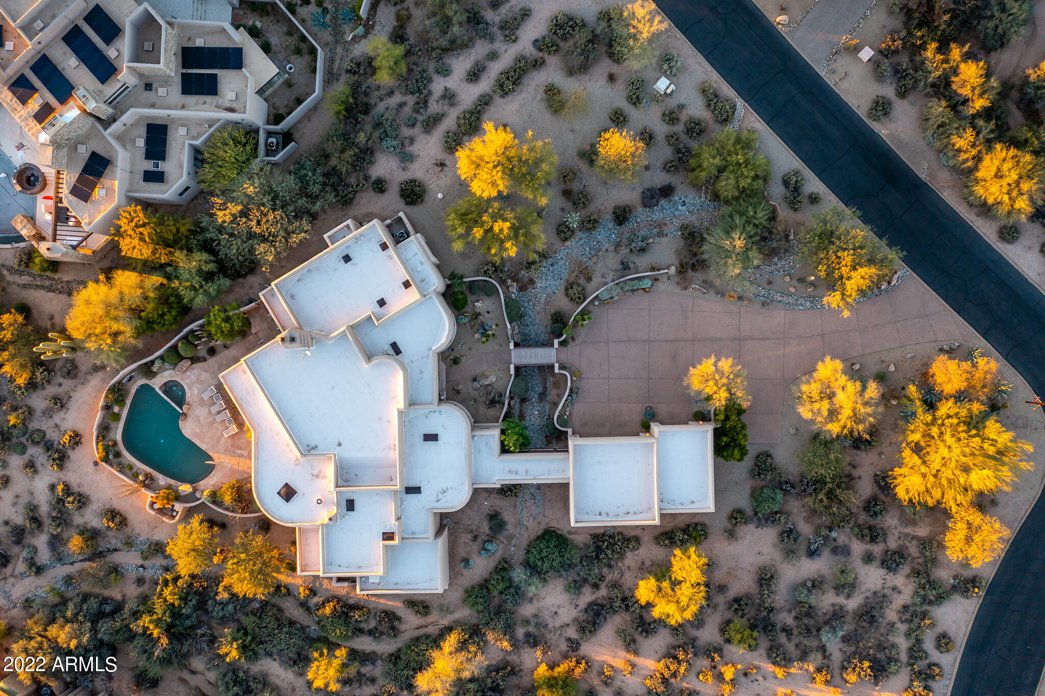 9765 E SKYLINE Court