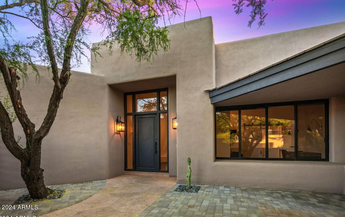 10726 E TAMARISK Way