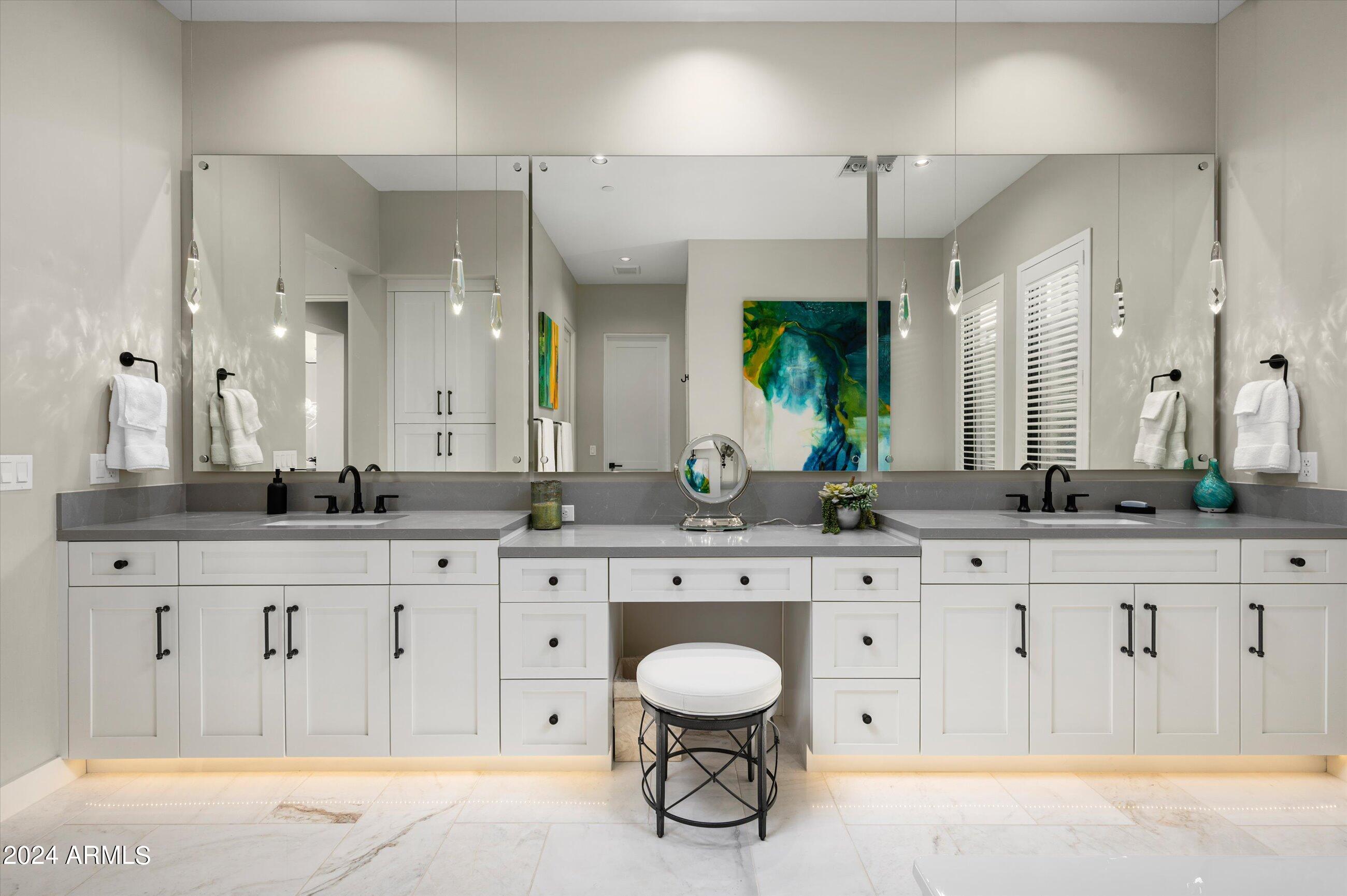37200 N CAVE CREEK Road # 1061