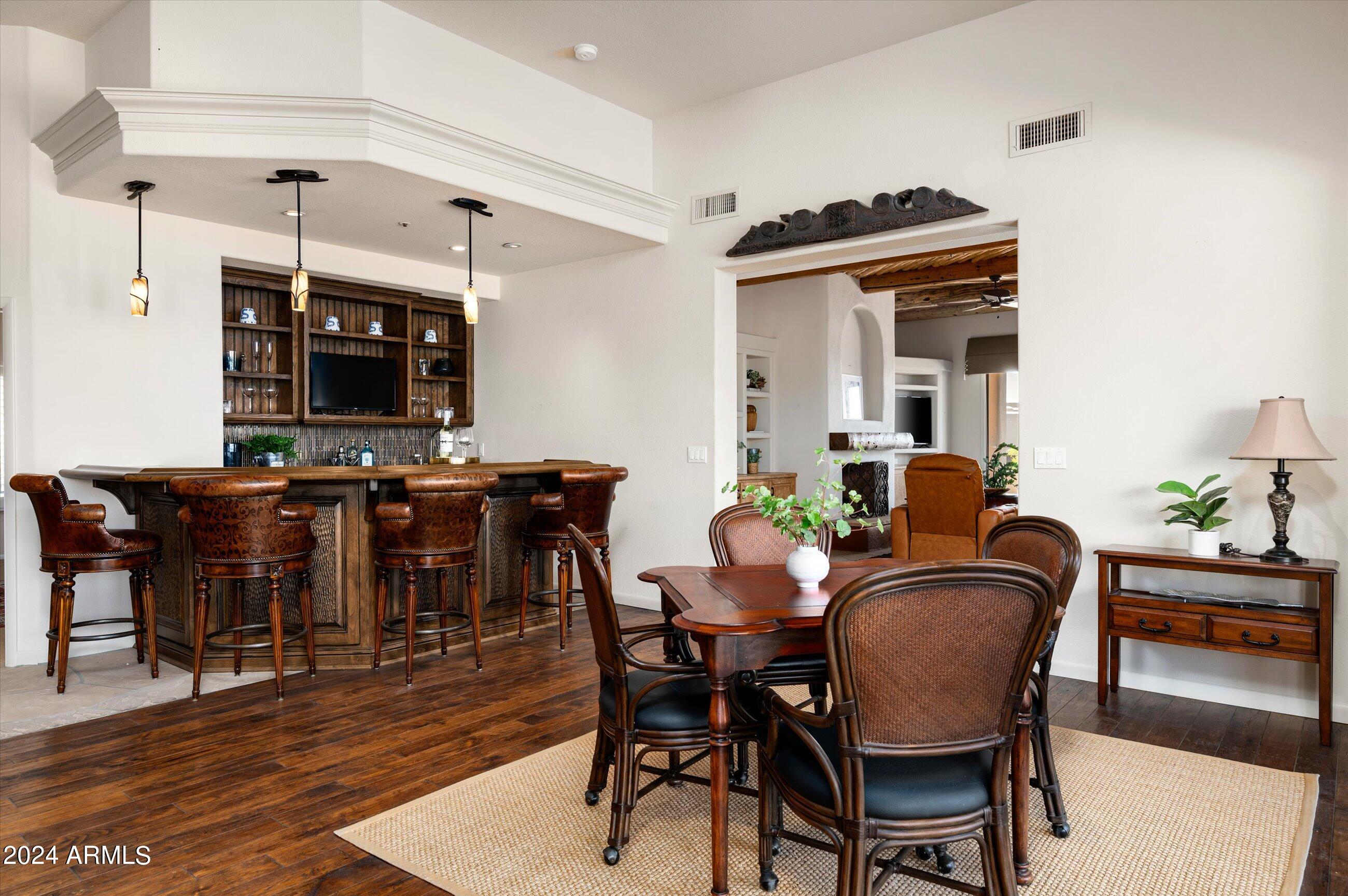 9802 E HIDDEN VALLEY Road